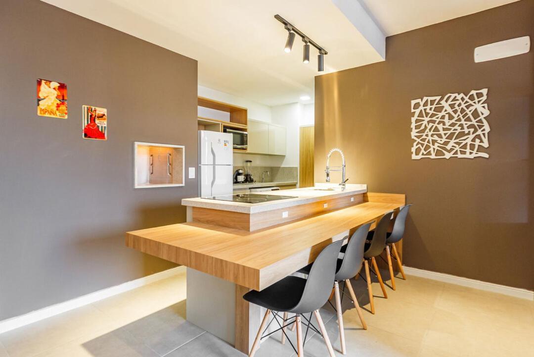 Apto Com Incrivel Localizacao Em Porto Alegre Sp Apartment Exterior foto