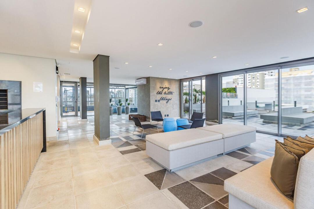 Apto Com Incrivel Localizacao Em Porto Alegre Sp Apartment Exterior foto